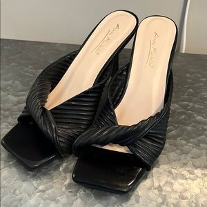 Anne Michelle Black Women's Shoes